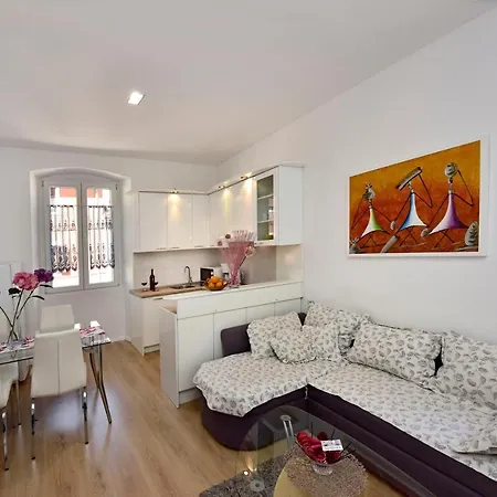 Premium Aria Apartment