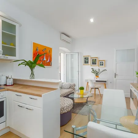 Premium Aria Apartment